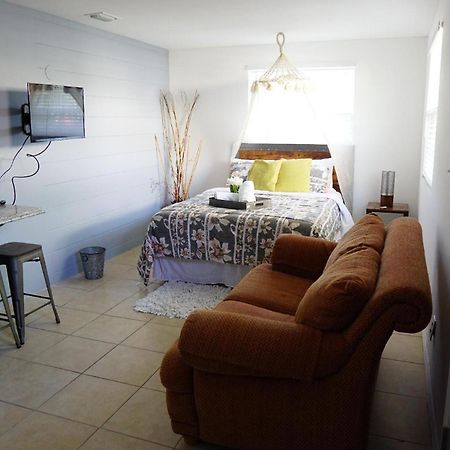 Mi Casa Es Tu Casa, Airport Suites Tampa Exteriér fotografie