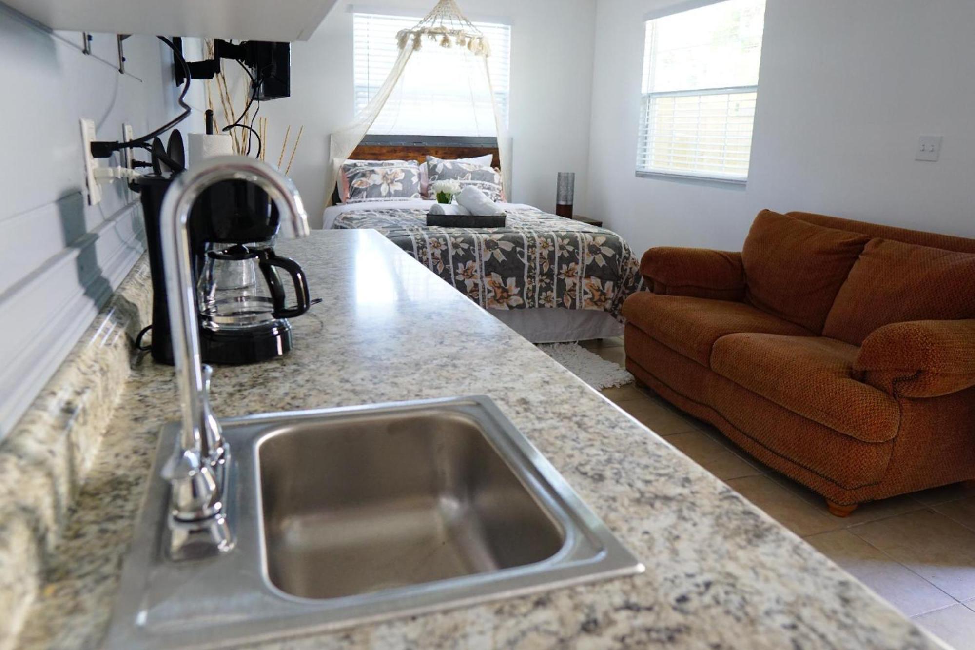 Mi Casa Es Tu Casa, Airport Suites Tampa Exteriér fotografie